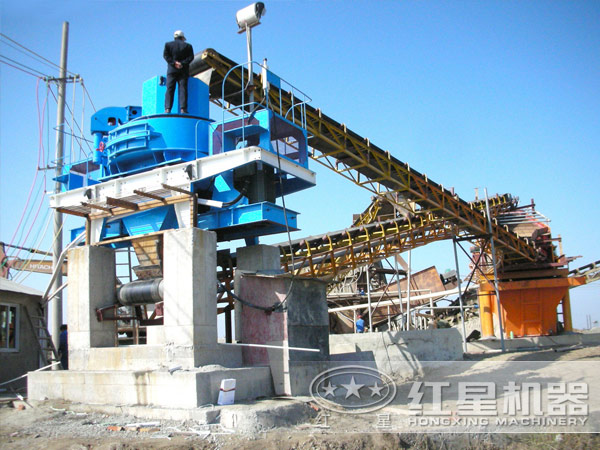 制砂機工作現(xiàn)場 制砂機工作現(xiàn)場