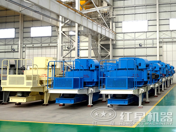 鵝卵石制砂機(jī)生產(chǎn)車間 鵝卵石制砂機(jī)生產(chǎn)車間