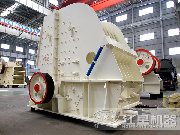 想要高產(chǎn)穩(wěn)產(chǎn)優(yōu)產(chǎn)——選擇反擊式破碎機(jī)，演繹一出破碎好戲