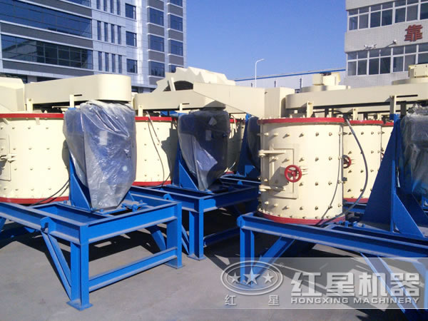 復(fù)合式破碎機(jī)每小時(shí)處理量多大，市場(chǎng)報(bào)價(jià)多少？——設(shè)備廠家來答疑