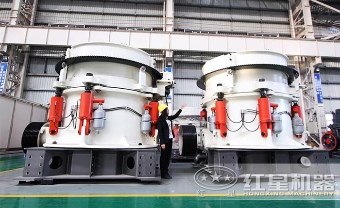 時產(chǎn)600噸多缸液壓圓錐破碎機 時產(chǎn)600噸多缸液壓圓錐破碎機