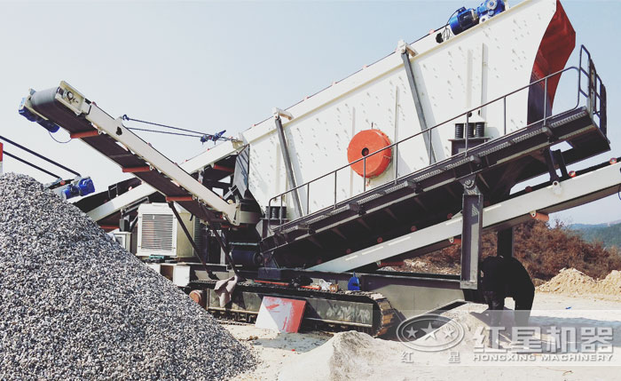 履帶式振動篩沙機(jī) 履帶式振動篩沙機(jī)