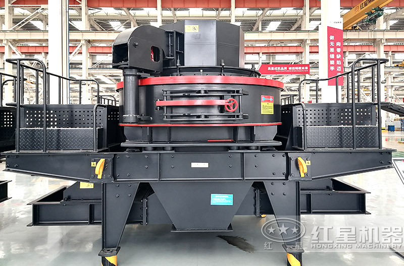 鵝卵石制沙機(jī)型號(hào)時(shí)產(chǎn)300噸有哪些，一臺(tái)價(jià)格多少？附視頻